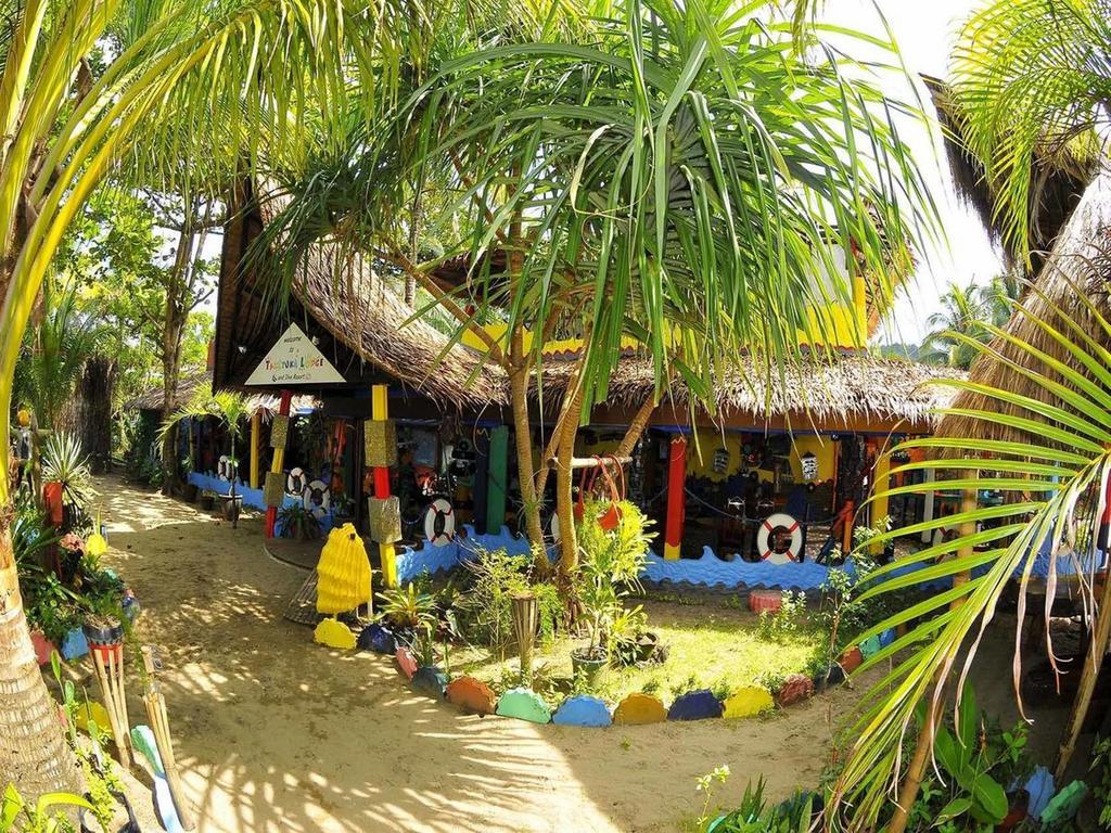 Takatuka Beach Resort Sipalay Exterior photo